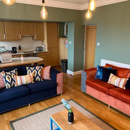 Silver Howe, Apartamento